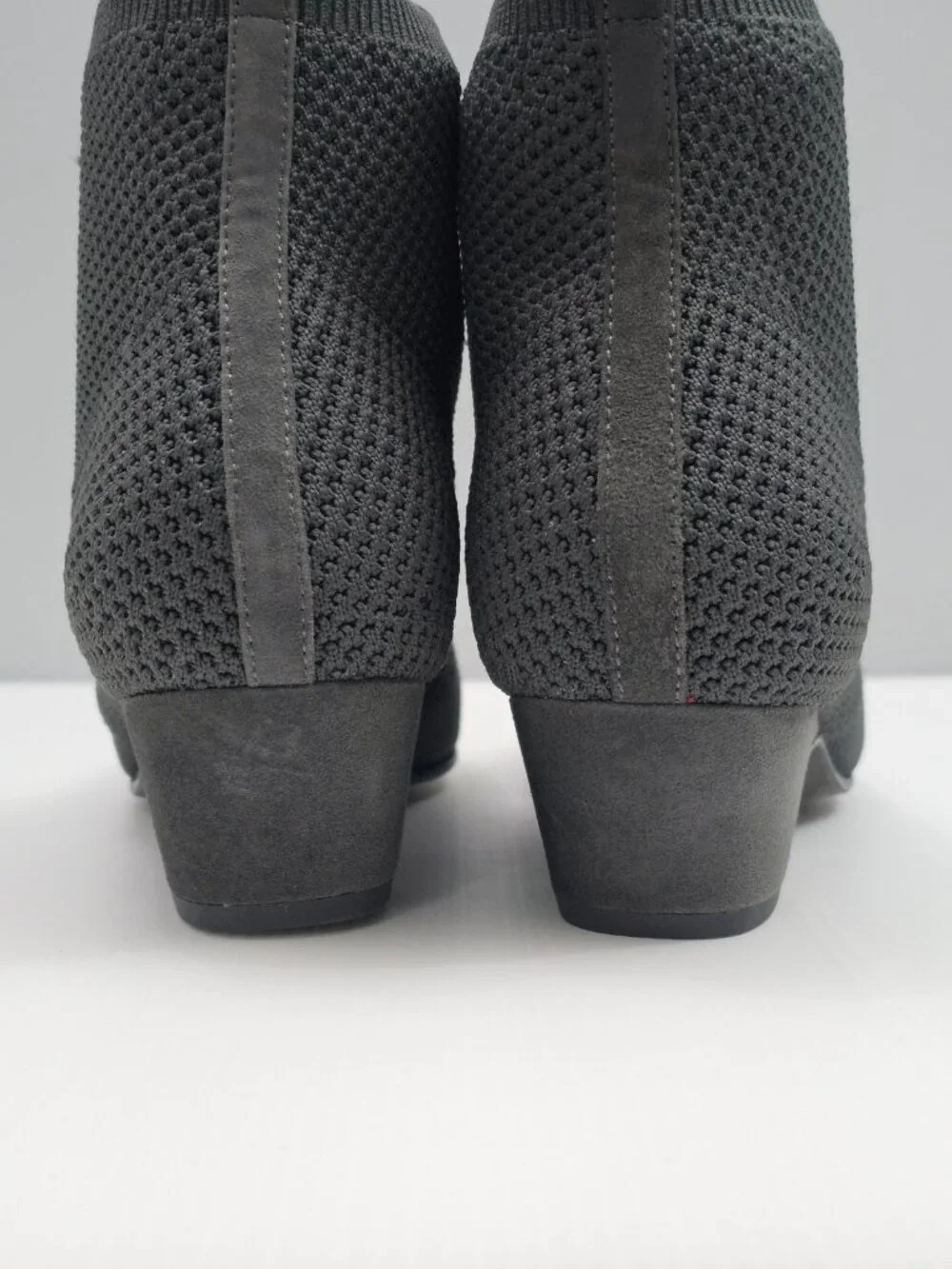 Eileen Fisher Purl Knit Sock Ankle Bootie Charcoal Gray Pointed Toe Womens 9